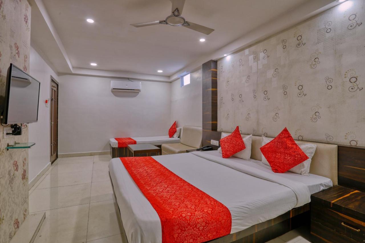 Hotel Galaxy Indore Exterior foto