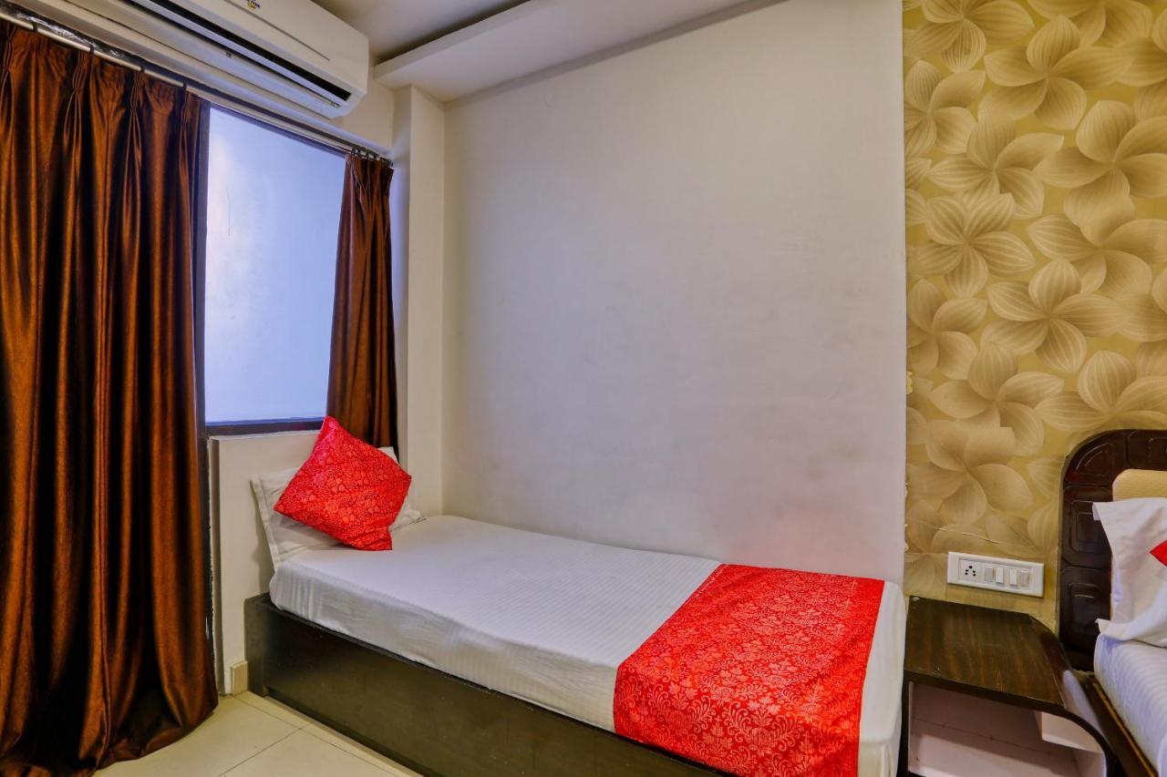 Hotel Galaxy Indore Exterior foto