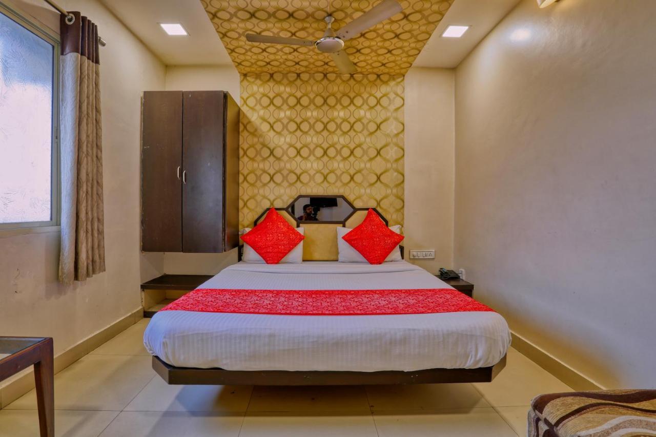 Hotel Galaxy Indore Exterior foto
